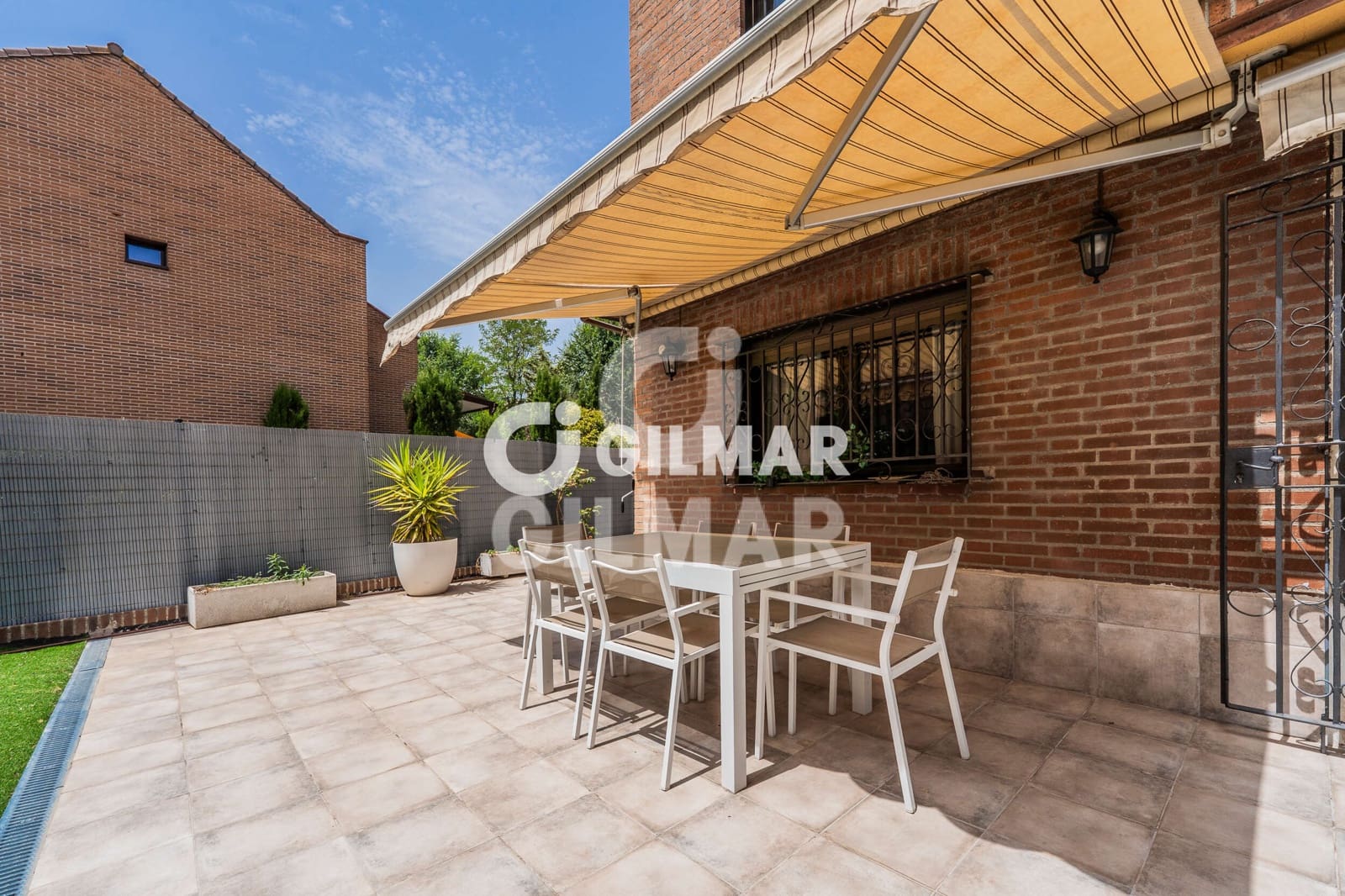 6 quarto Moradia Geminada para venda em Alcobendas com piscina - 1 795 000 € (Ref: 10043509)