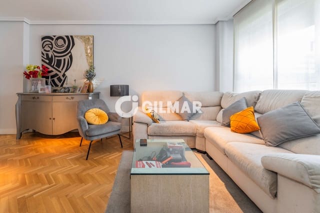 3 quarto Apartamento para venda em Valverde, Madrid cidade com piscina garagem - 730 000 € (Ref: 10043511)
