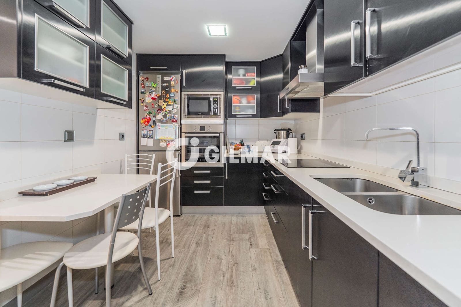 3 sypialnia Mieszkanie na sprzedaż w Miasto Madryt z basenem garażem - 730 000 € (Ref: 10043511)