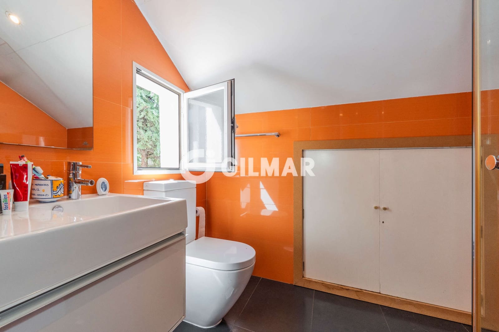 5 quarto Moradia em Banda para venda em La Moraleja com piscina garagem - 2 250 000 € (Ref: 10043512)