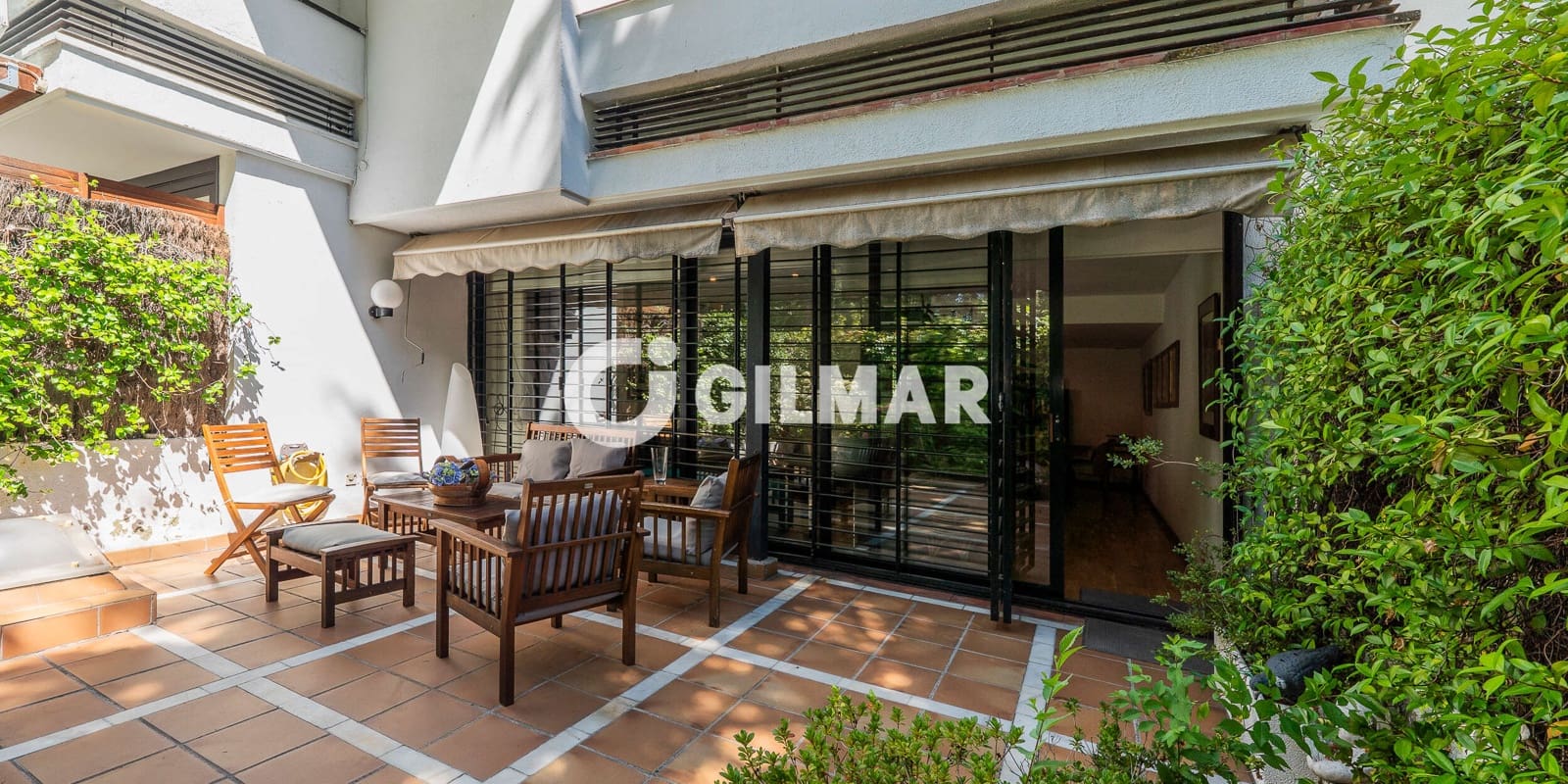 5 quarto Moradia em Banda para venda em La Moraleja com piscina garagem - 2 250 000 € (Ref: 10043512)