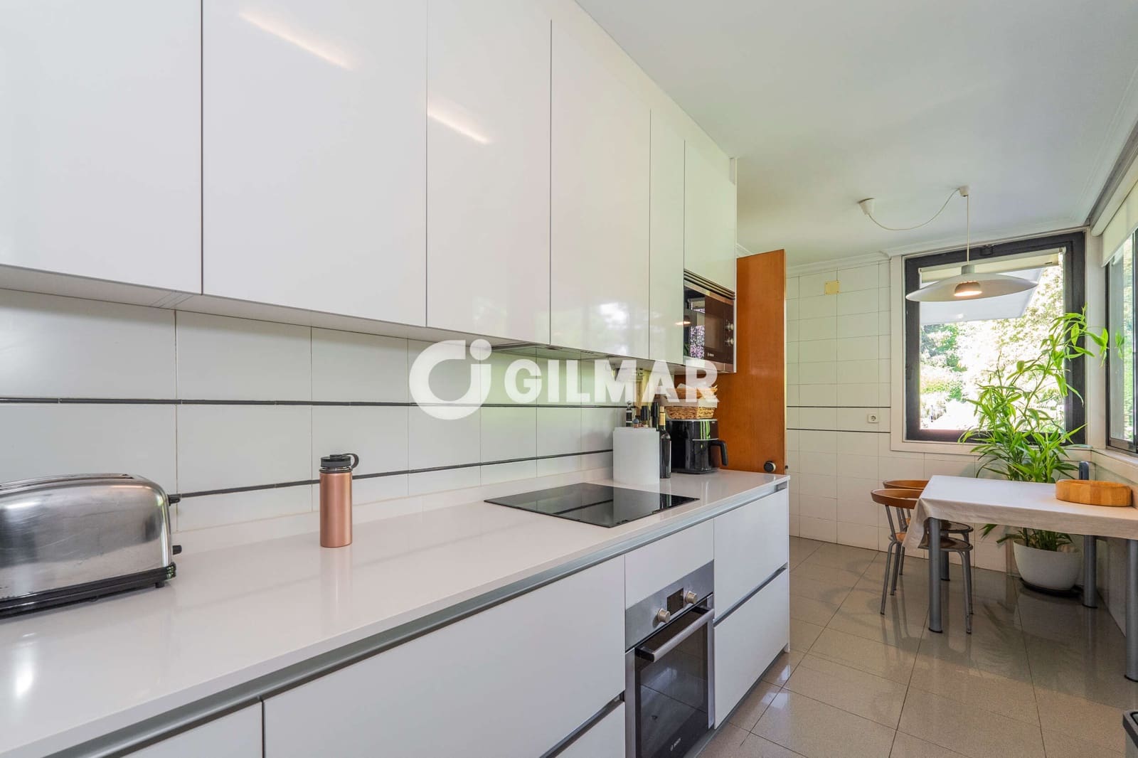 5 quarto Moradia em Banda para venda em La Moraleja com piscina garagem - 2 250 000 € (Ref: 10043512)