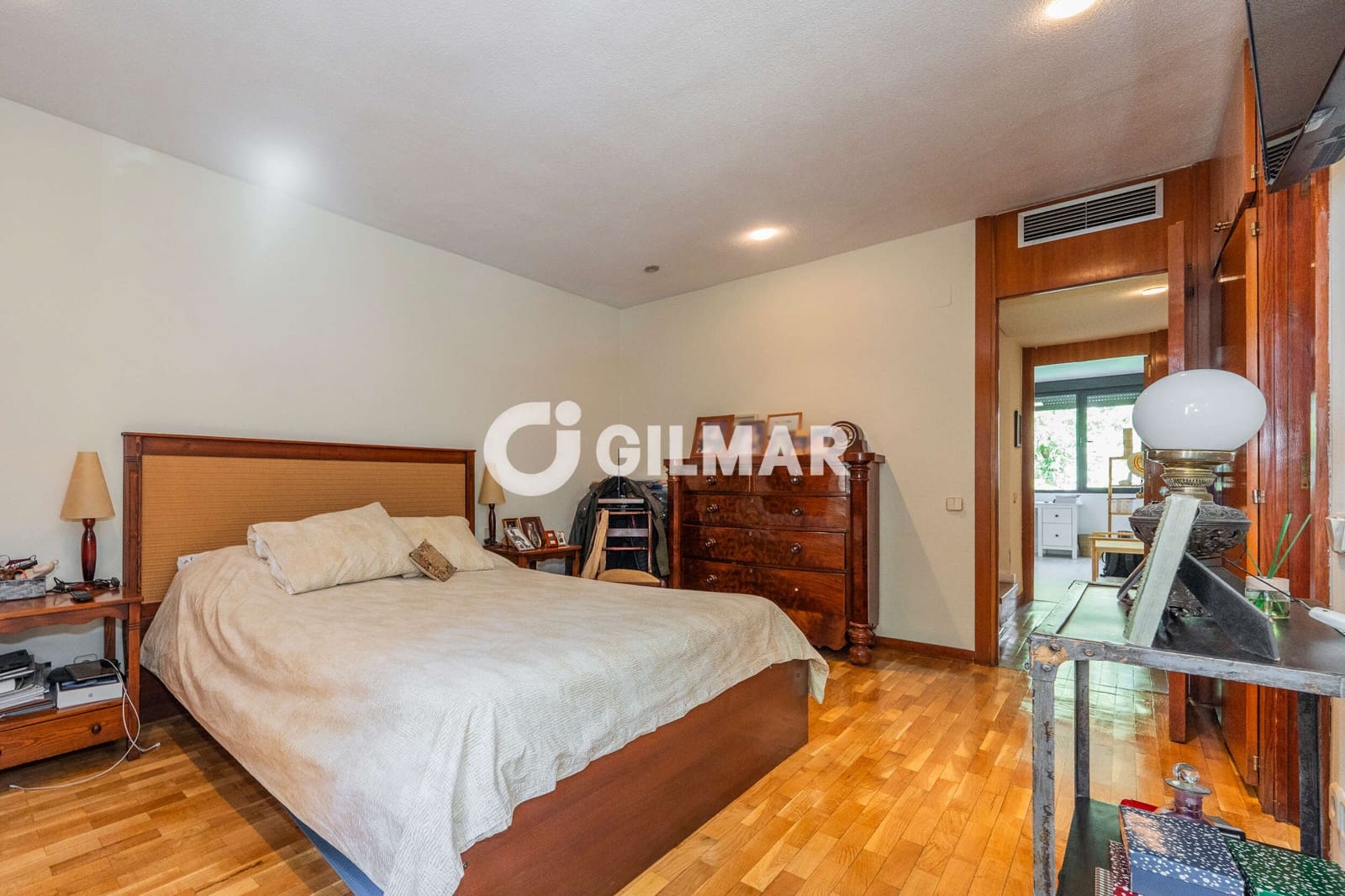 5 quarto Moradia em Banda para venda em La Moraleja com piscina garagem - 2 250 000 € (Ref: 10043512)