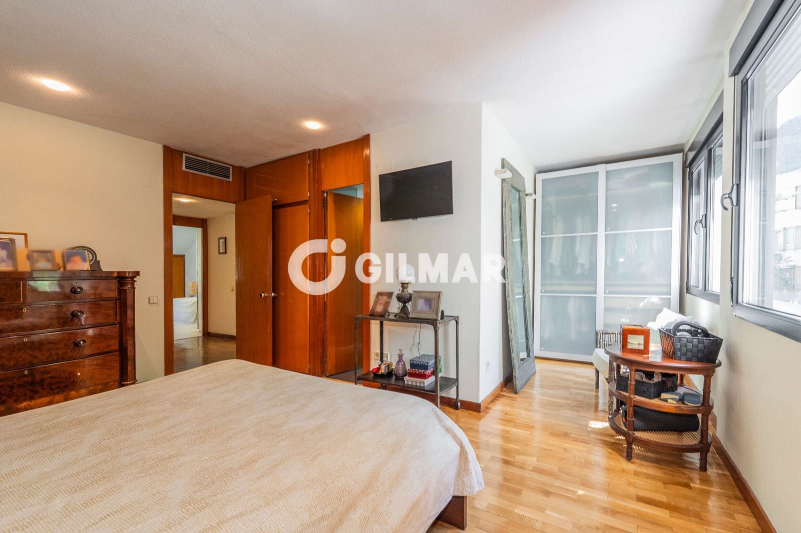 5 quarto Moradia em Banda para venda em La Moraleja com piscina garagem - 2 250 000 € (Ref: 10043512)