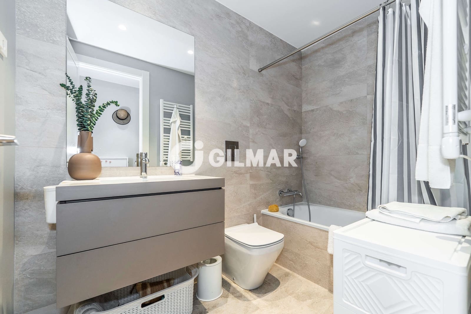 2 Zimmer Wohnung zu verkaufen in La Moraleja mit Pool Garage - 950.000 € (Ref: 10043513)
