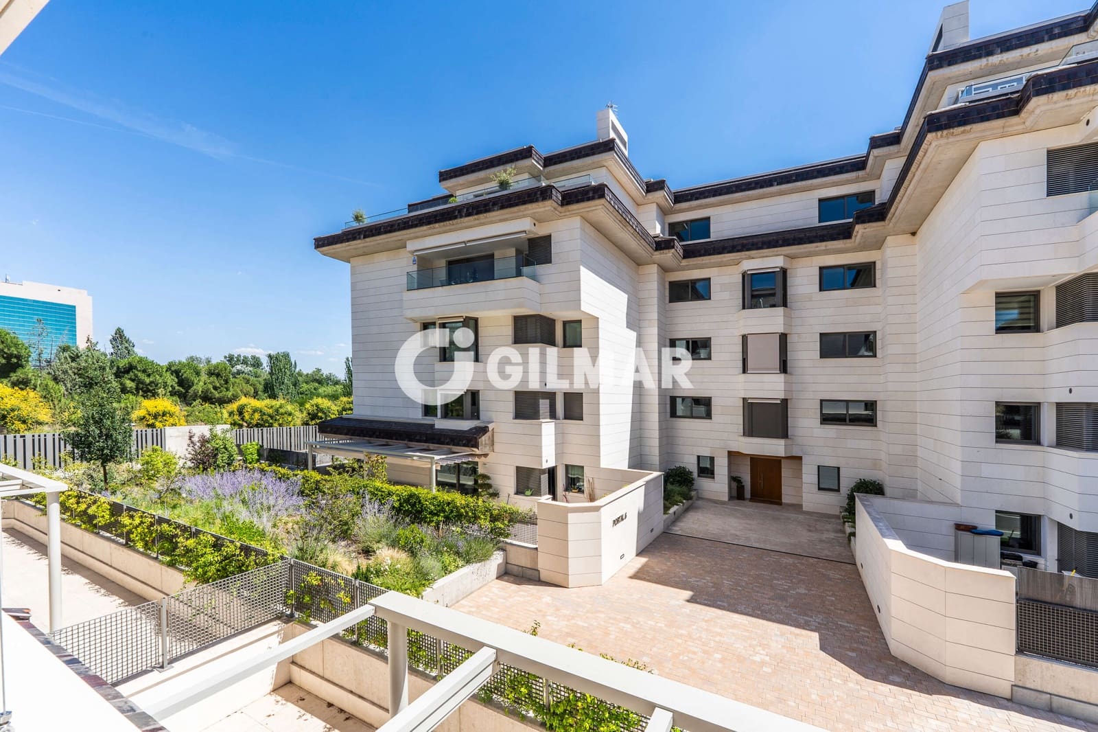2 Zimmer Wohnung zu verkaufen in La Moraleja mit Pool Garage - 950.000 € (Ref: 10043513)