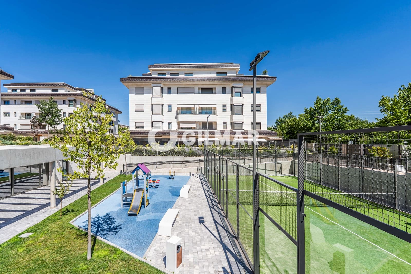 2 Zimmer Wohnung zu verkaufen in La Moraleja mit Pool Garage - 950.000 € (Ref: 10043513)
