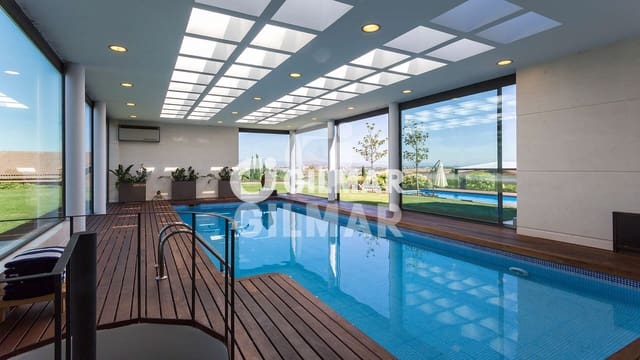 6 sypialnia Willa na sprzedaż w La Moraleja, Alcobendas z basenem garażem - 8 900 000 € (Ref: 10043515)