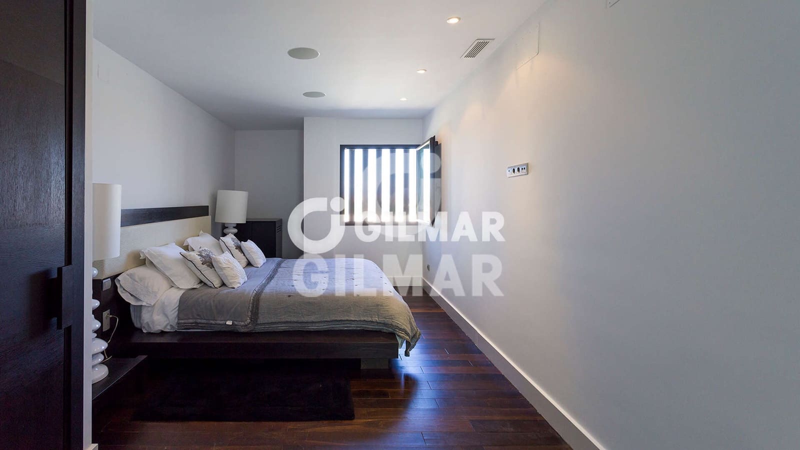 6 sypialnia Willa na sprzedaż w La Moraleja z basenem garażem - 8 900 000 € (Ref: 10043515)