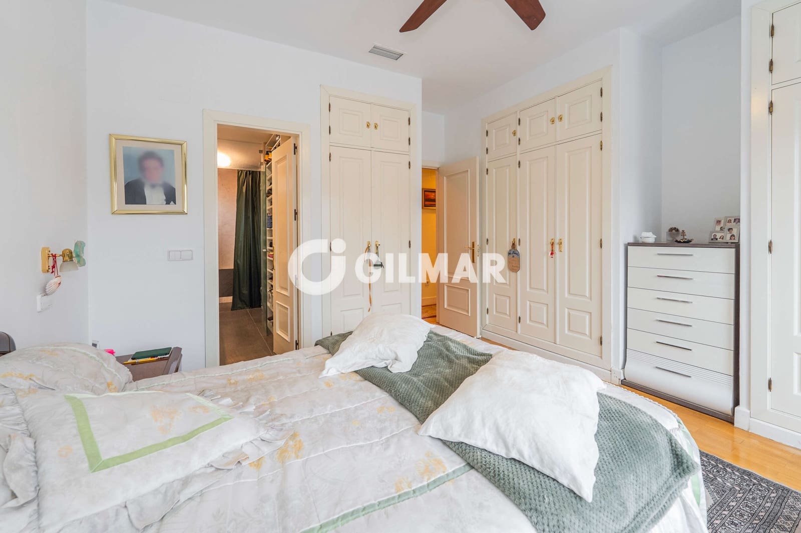 6 quarto Moradia Geminada para venda em La Moraleja com piscina garagem - 2 090 000 € (Ref: 10043516)