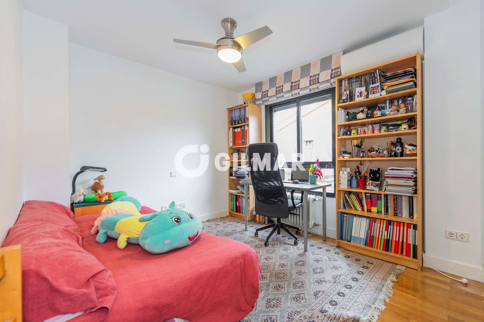 6 quarto Moradia Geminada para venda em La Moraleja com piscina garagem - 2 090 000 € (Ref: 10043516)