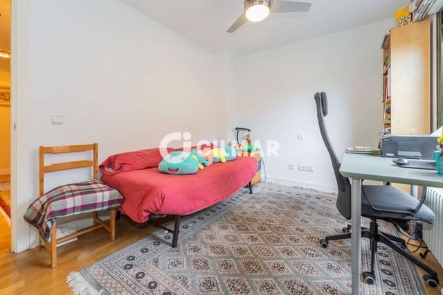 6 quarto Moradia Geminada para venda em La Moraleja, Alcobendas com piscina garagem - 2 090 000 € (Ref: 10043516)