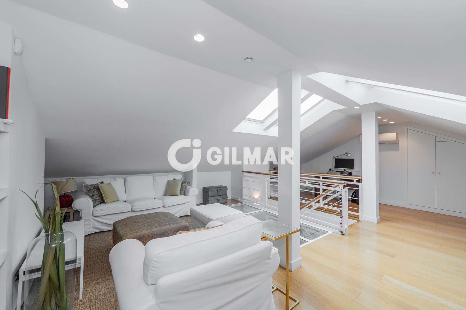 5 quarto Moradia em Banda para venda em La Moraleja com piscina garagem - 3 090 000 € (Ref: 10043517)