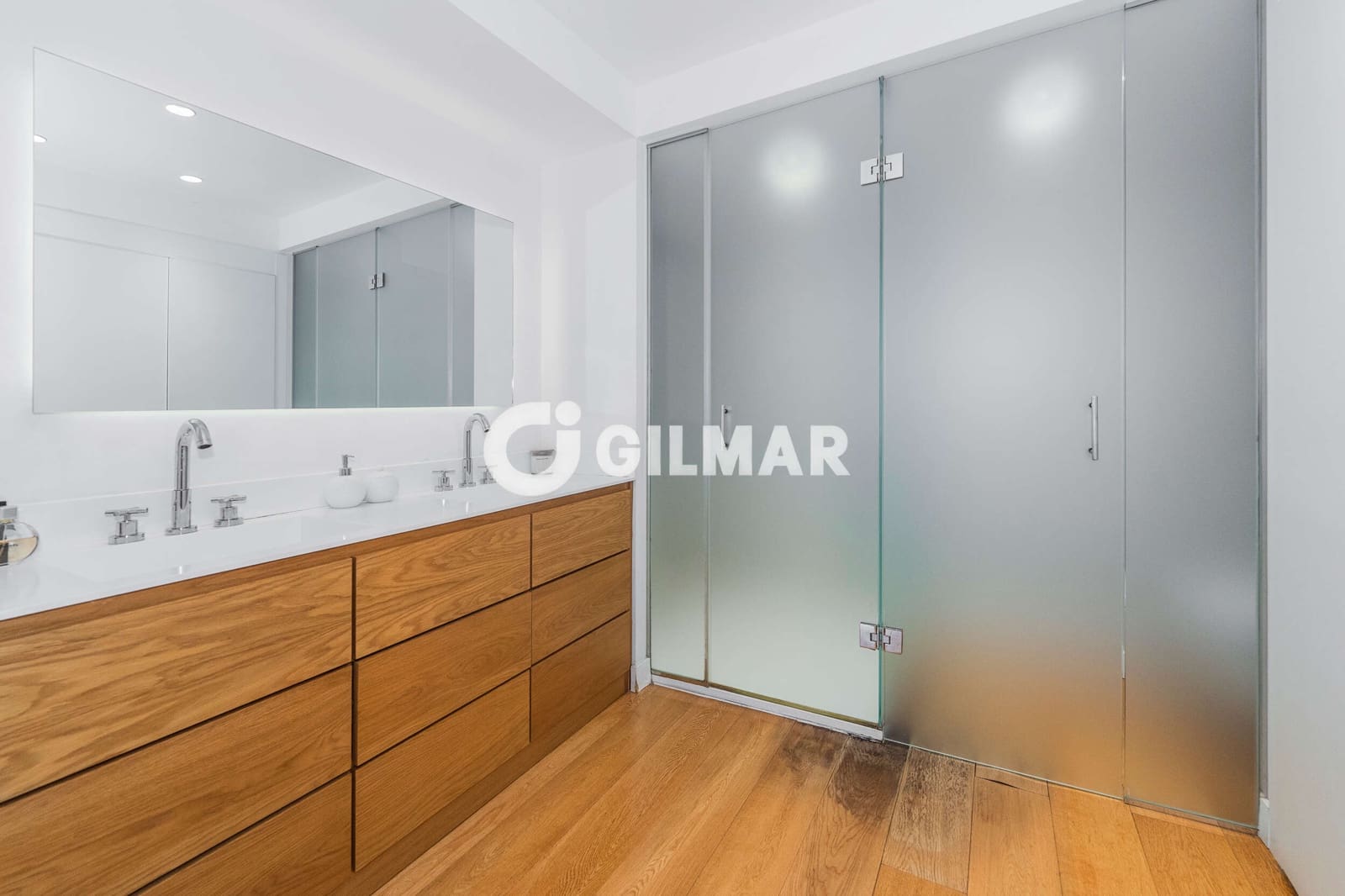 5 quarto Moradia em Banda para venda em La Moraleja com piscina garagem - 3 090 000 € (Ref: 10043517)