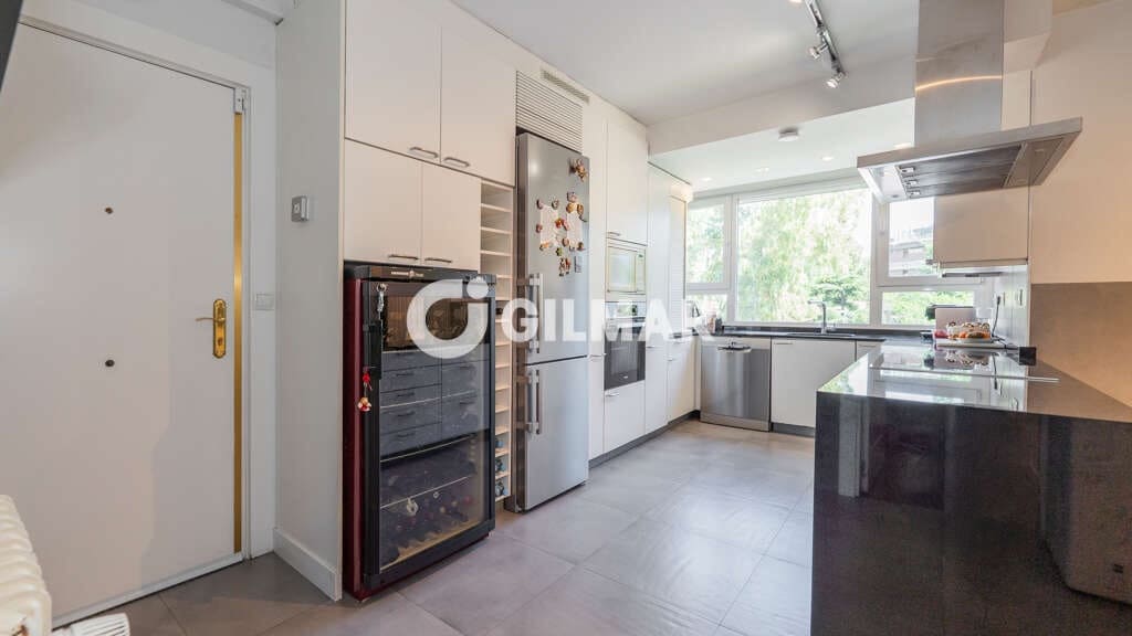 3 soveværelse Lejlighed til salg i La Moraleja med swimmingpool garage - € 1.450.000 (Ref: 10043520)