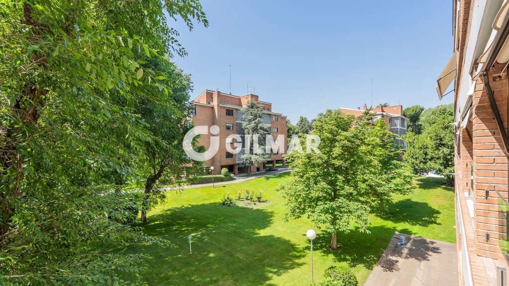 3 soveværelse Lejlighed til salg i La Moraleja med swimmingpool garage - € 1.450.000 (Ref: 10043520)
