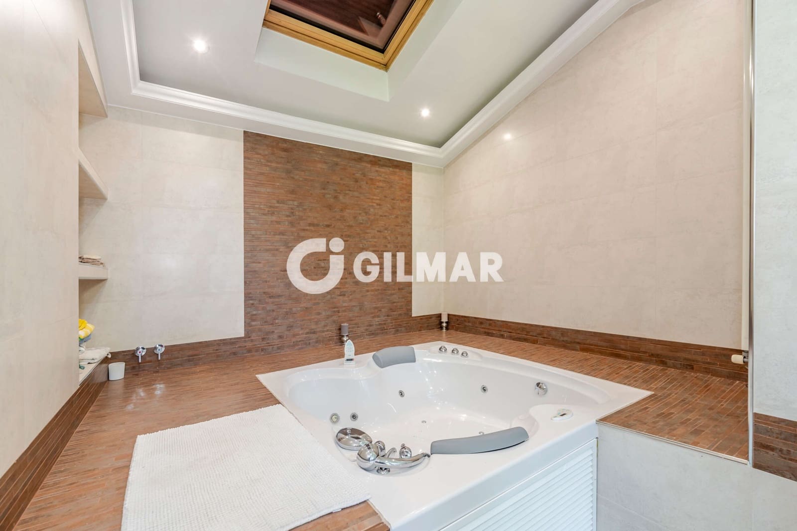 5 quarto Moradia em Banda para venda em Alcobendas com piscina - 2 390 000 € (Ref: 10043522)
