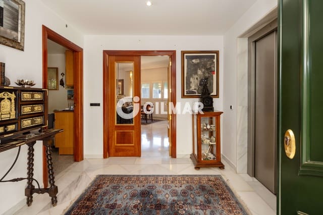 6 chambre Villa/Maison Semi-Mitoyenne à vendre à El Limonar, Malaga ville avec piscine - 2 800 000 € (Ref: 10048086)