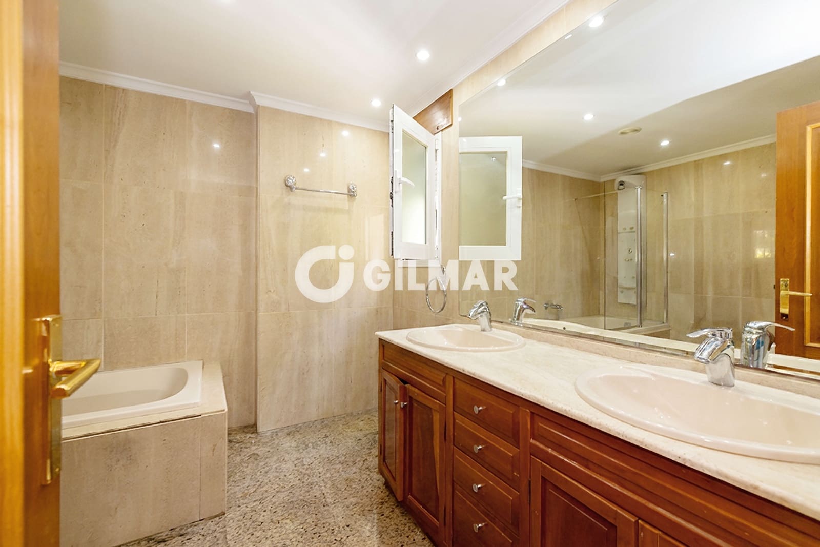6 chambre Villa/Maison Semi-Mitoyenne à vendre à Malaga ville avec piscine - 2 800 000 € (Ref: 10048086)