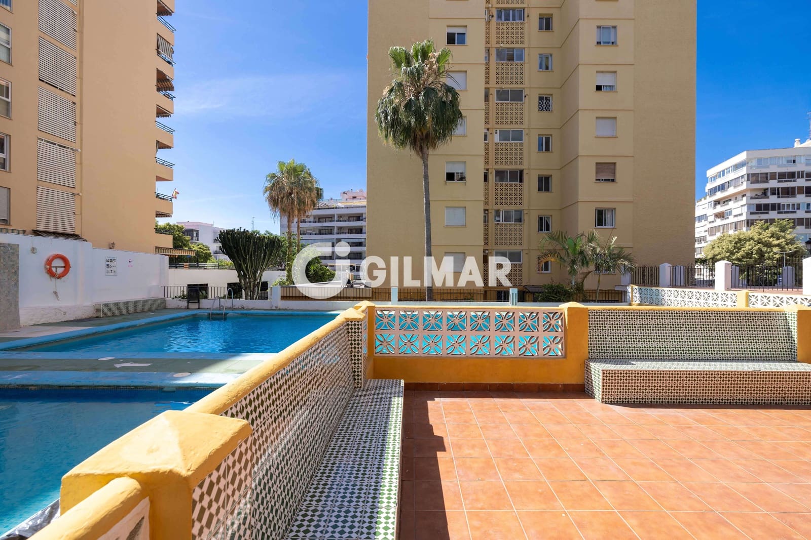 3 sovrum Lägenhet till salu i Marbella med pool - 375 000 € (Ref: 10048356)