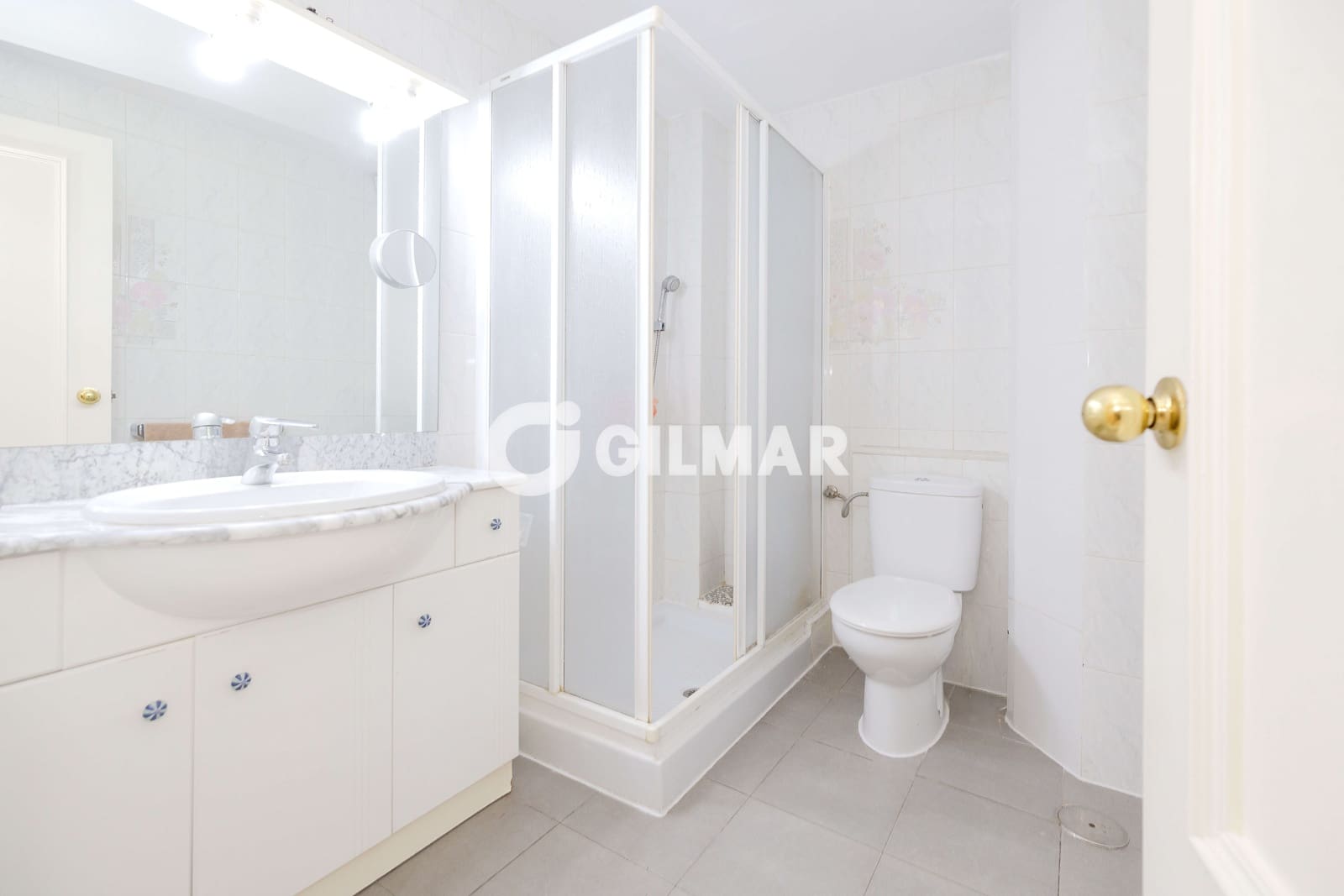 3 sovrum Lägenhet till salu i Marbella med pool - 375 000 € (Ref: 10048356)