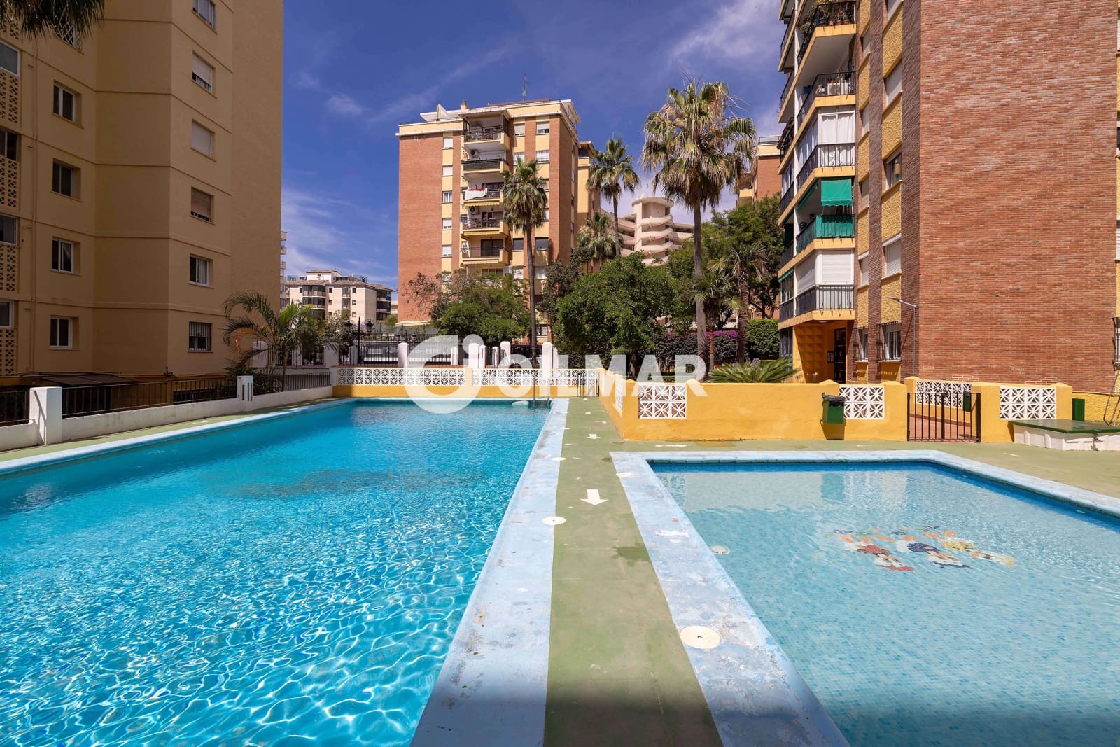 3 sovrum Lägenhet till salu i Marbella med pool - 375 000 € (Ref: 10048356)