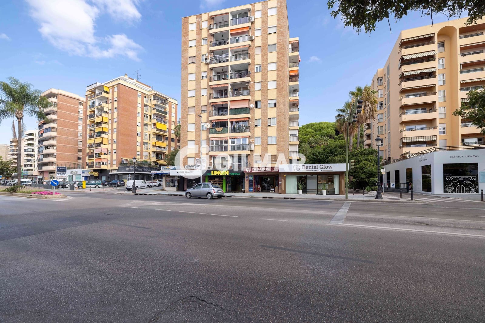 3 sovrum Lägenhet till salu i Marbella med pool - 375 000 € (Ref: 10048356)
