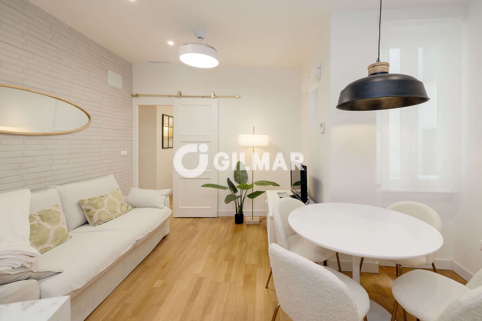 Piso de 2 habitaciones en Málaga ciudad en venta - 355.000 € (Ref: 10048357)