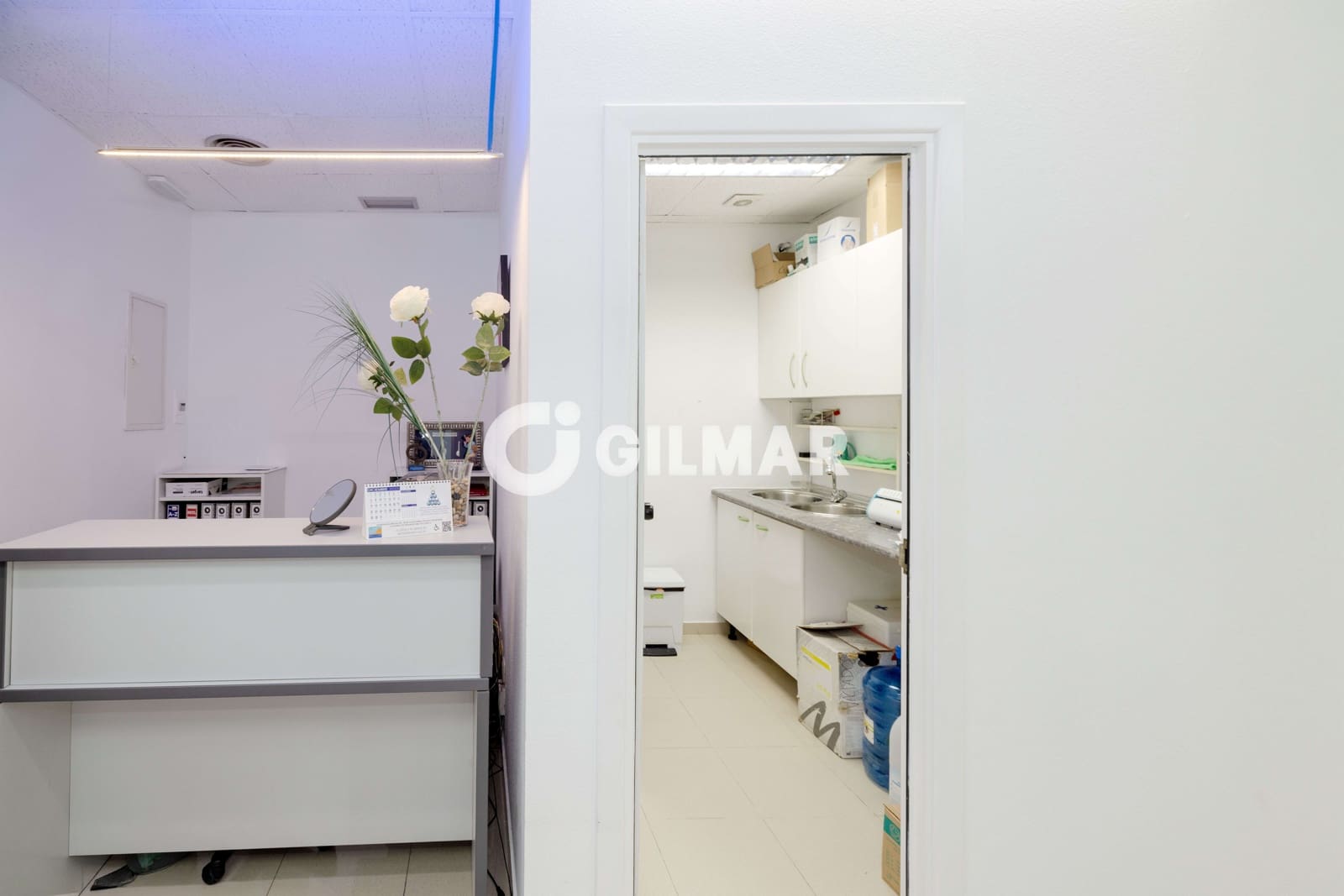 Commercial for sale in Malaga city - € 235,000 (Ref: 10048358)