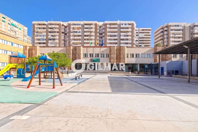 Commercieel te koop in Marmoles, Málaga stad - € 235.000 (Ref: 10048358)