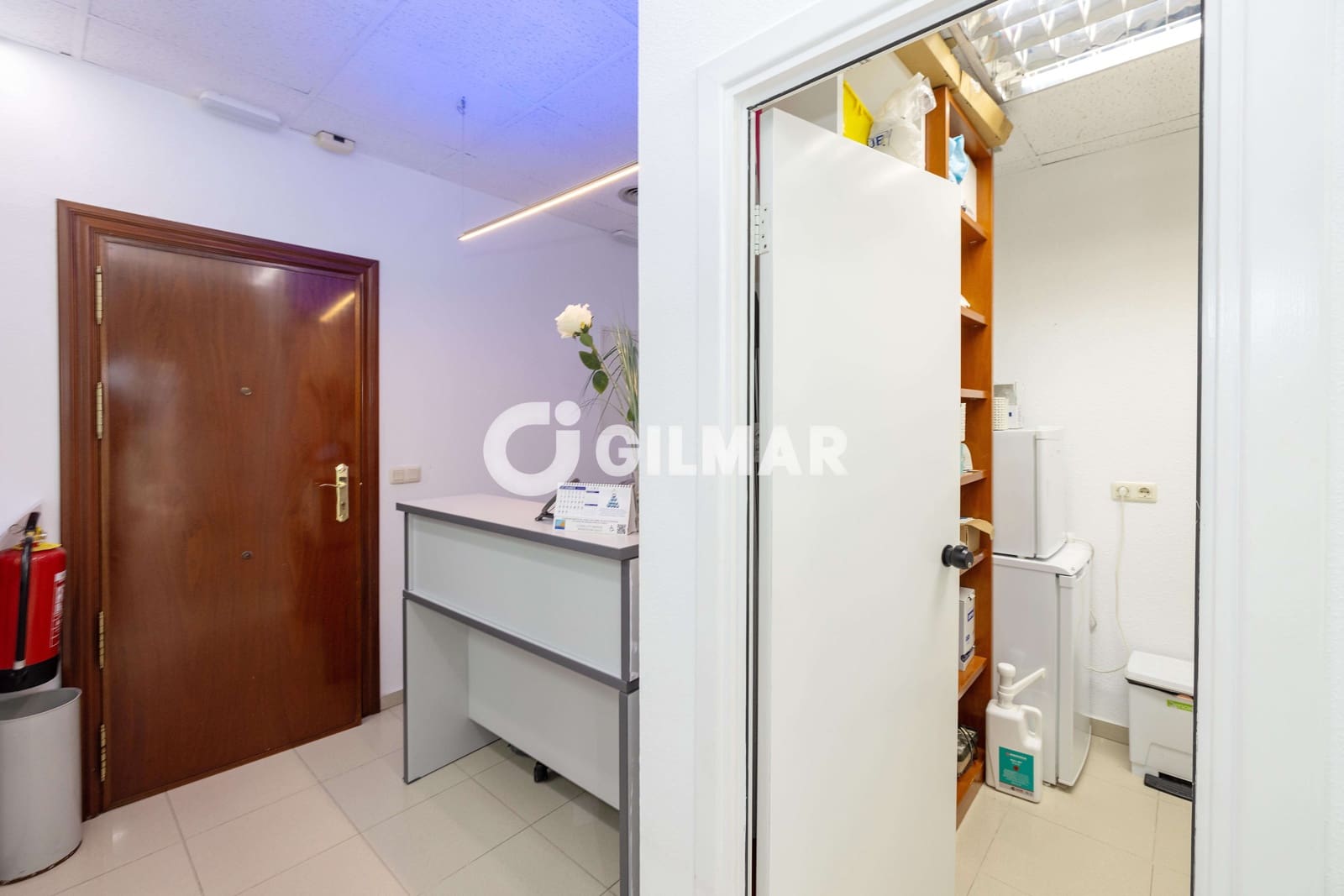 Commercial for sale in Malaga city - € 235,000 (Ref: 10048358)