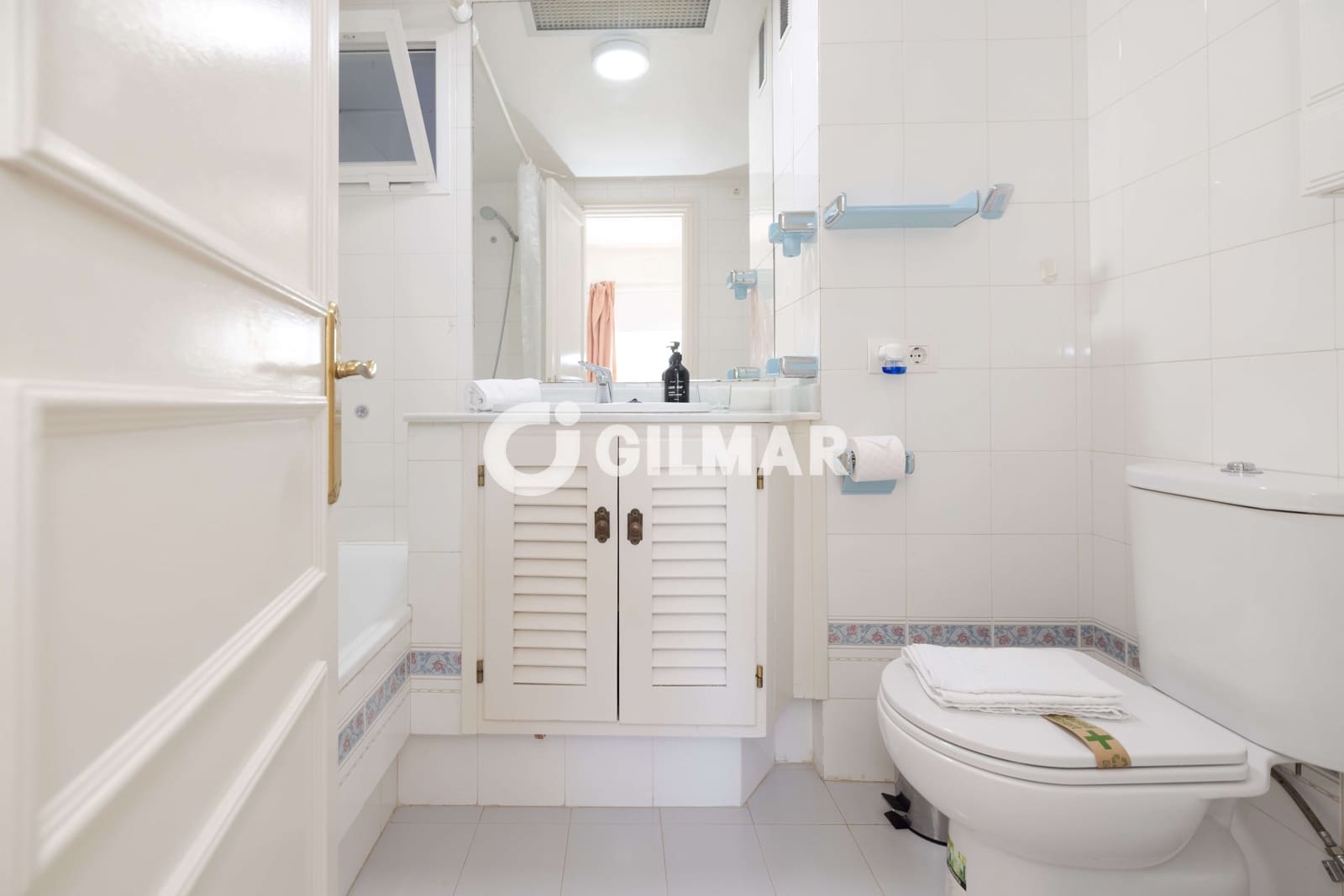 2 soveværelse Lejlighed til salg i Elviria med swimmingpool - € 425.000 (Ref: 10048359)