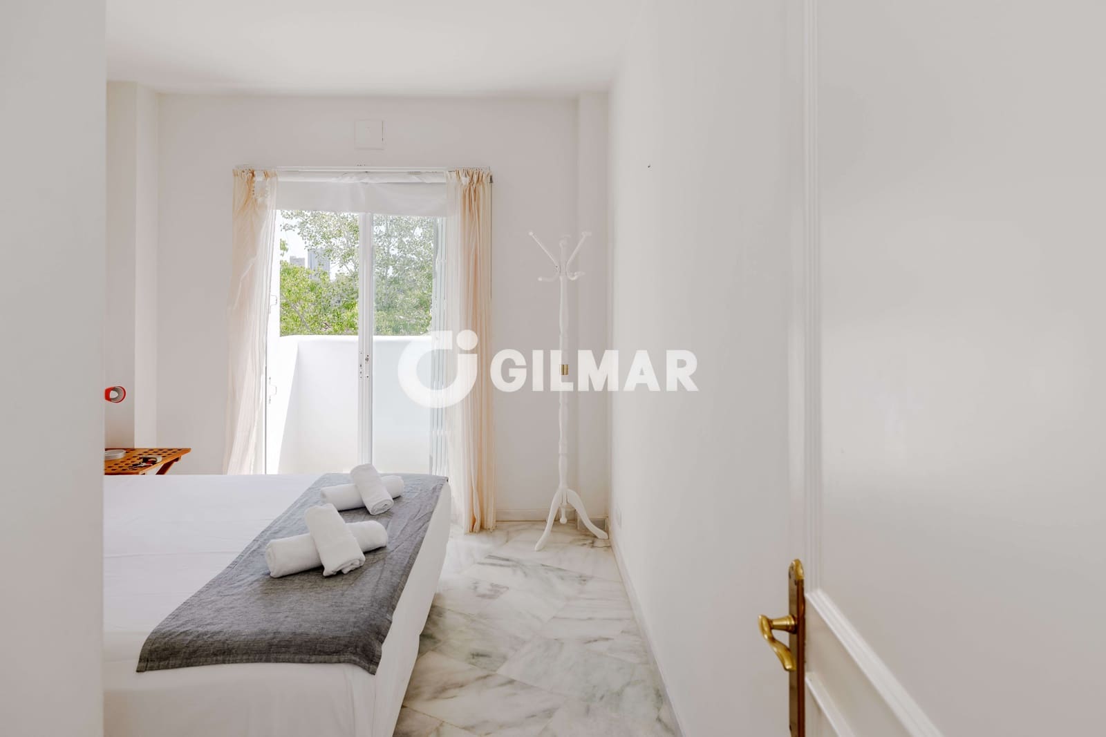 2 soveværelse Lejlighed til salg i Elviria med swimmingpool - € 425.000 (Ref: 10048359)