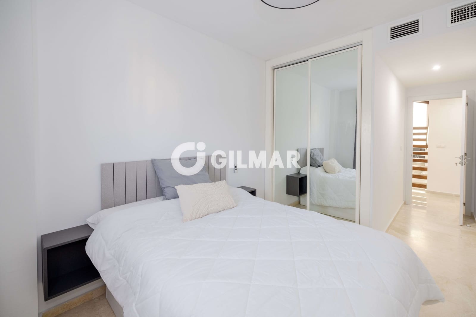 4 slaapkamer Flat te koop in Malaga stad met zwembad garage - € 1.350.000 (Ref: 10048360)