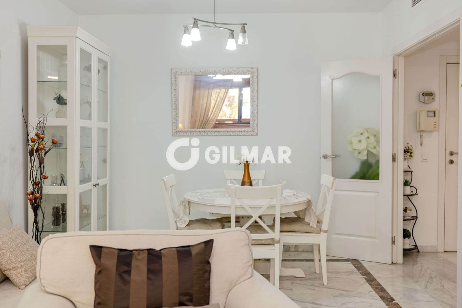 2 Zimmer Wohnung zu verkaufen in Marbella mit Pool Garage - 600.000 € (Ref: 10049670)