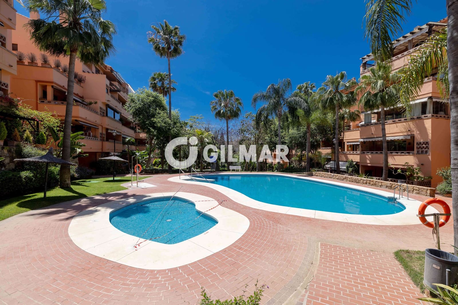 2 Zimmer Wohnung zu verkaufen in Marbella mit Pool Garage - 600.000 € (Ref: 10049670)