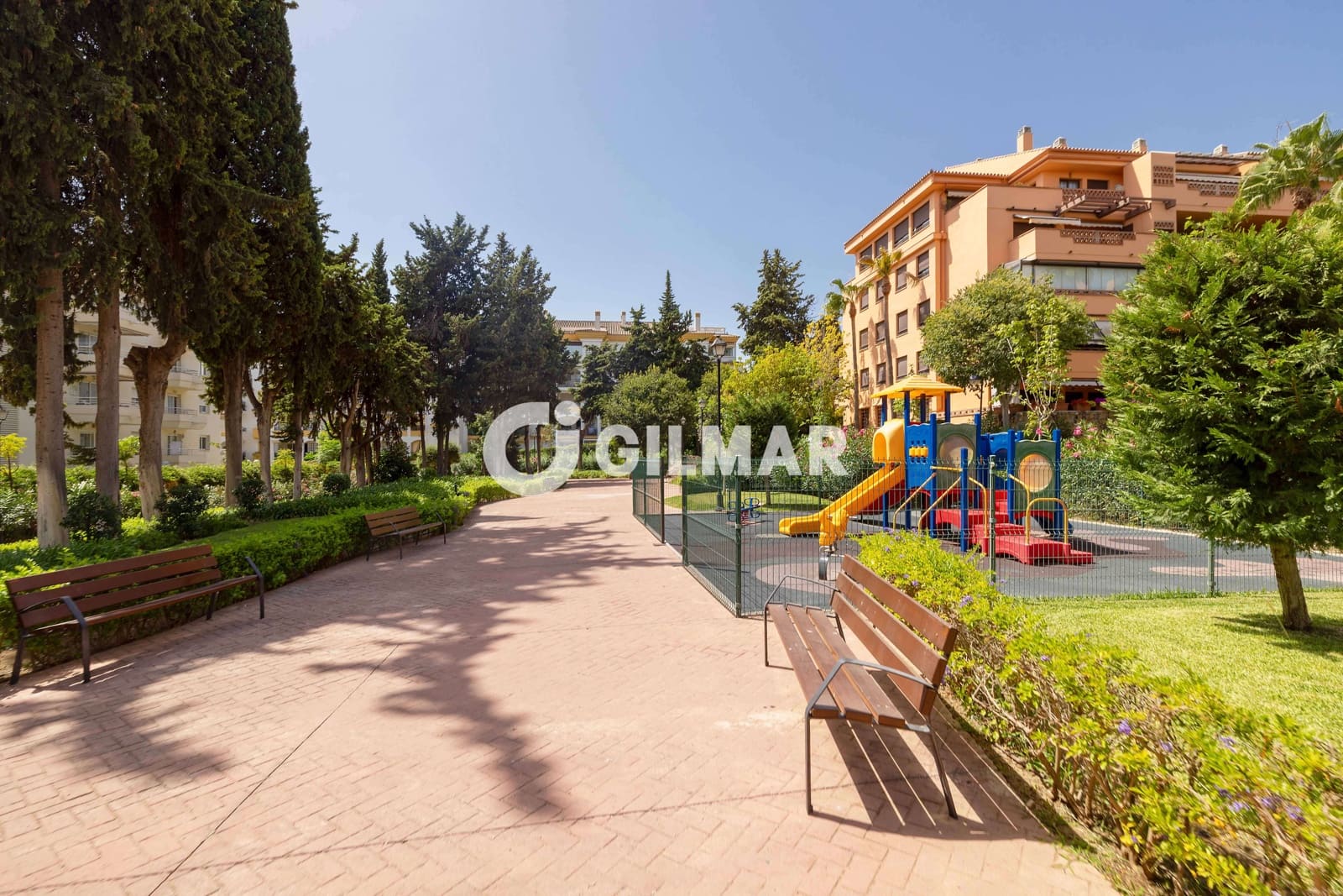 2 Zimmer Wohnung zu verkaufen in Marbella mit Pool Garage - 600.000 € (Ref: 10049670)