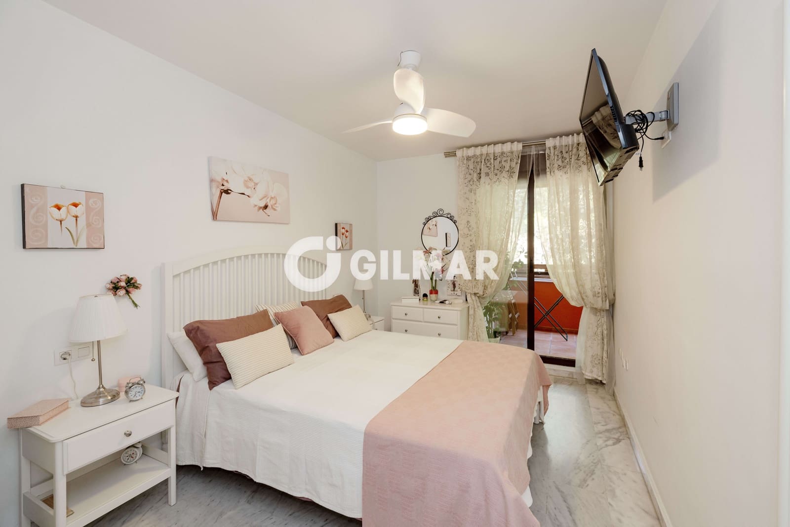2 Zimmer Wohnung zu verkaufen in Marbella mit Pool Garage - 600.000 € (Ref: 10049670)