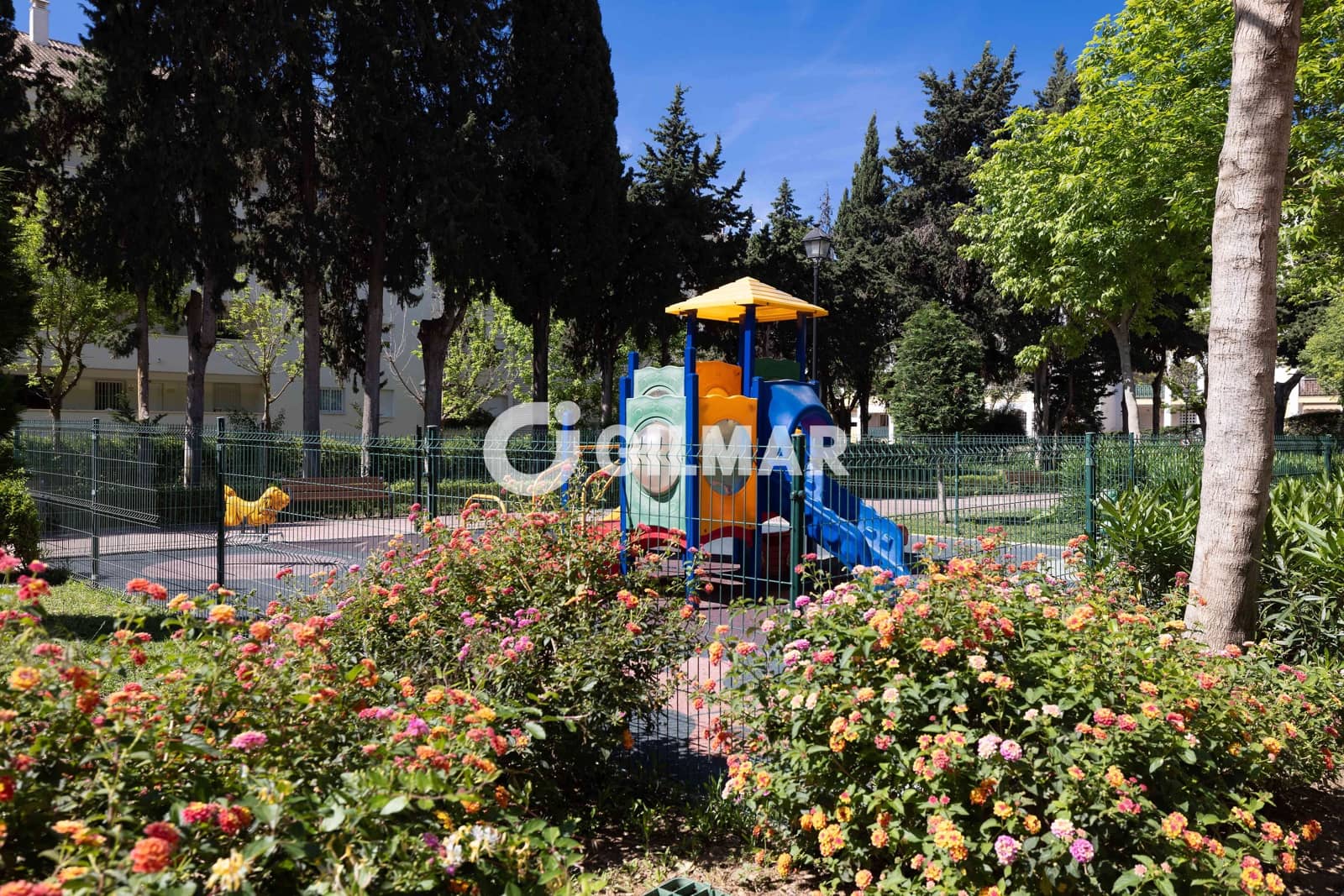 2 Zimmer Wohnung zu verkaufen in Marbella mit Pool Garage - 600.000 € (Ref: 10049670)