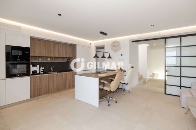 3 soverom Penthouse til salgs i Altos de Estepona, Estepona med svømmebasseng garasje - € 1 149 000 (Ref: 10051922)