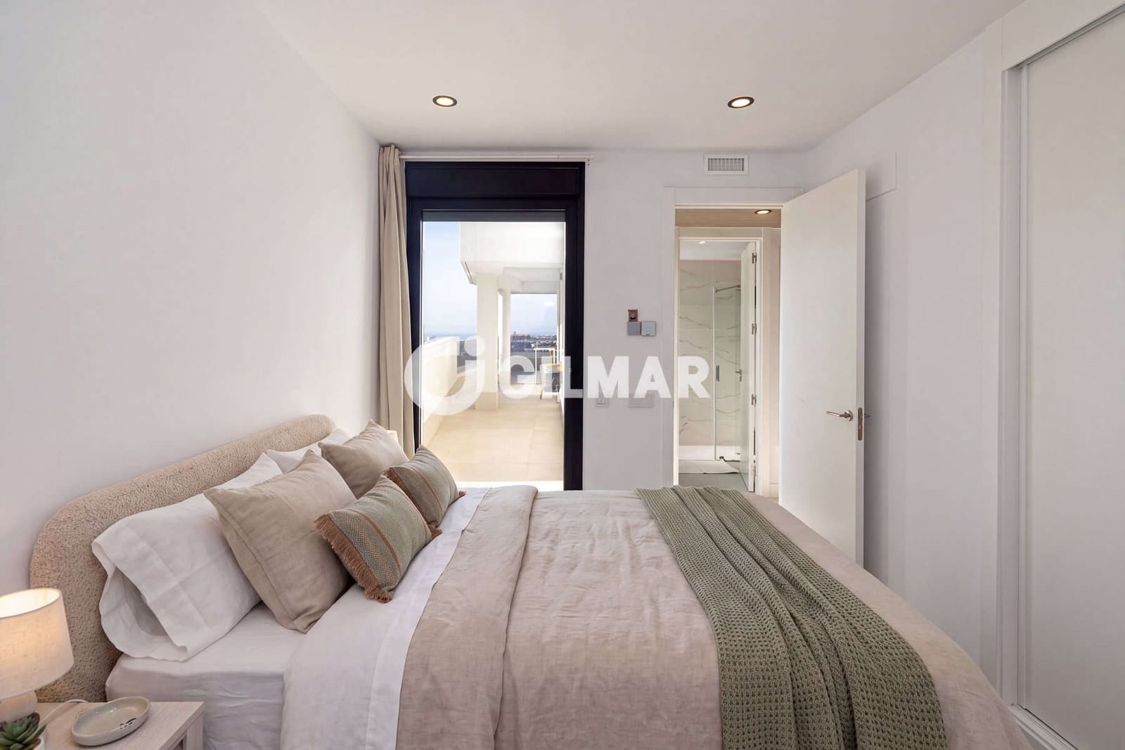 3 soverom Penthouse til salgs i Estepona med svømmebasseng garasje - € 1 149 000 (Ref: 10051922)