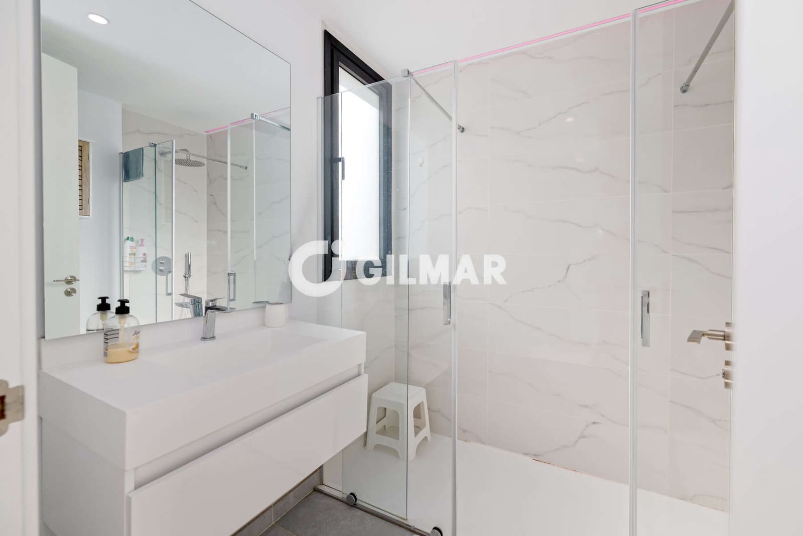 3 soverom Penthouse til salgs i Estepona med svømmebasseng garasje - € 1 149 000 (Ref: 10051922)