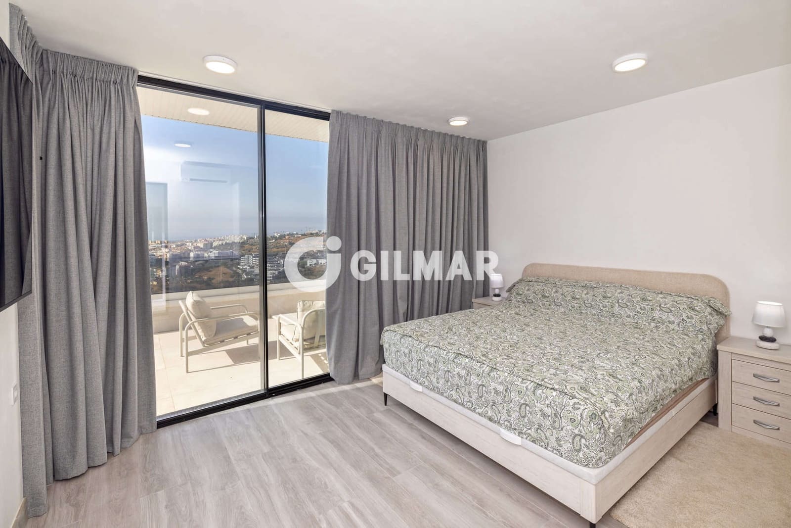 3 soverom Penthouse til salgs i Estepona med svømmebasseng garasje - € 1 149 000 (Ref: 10051922)