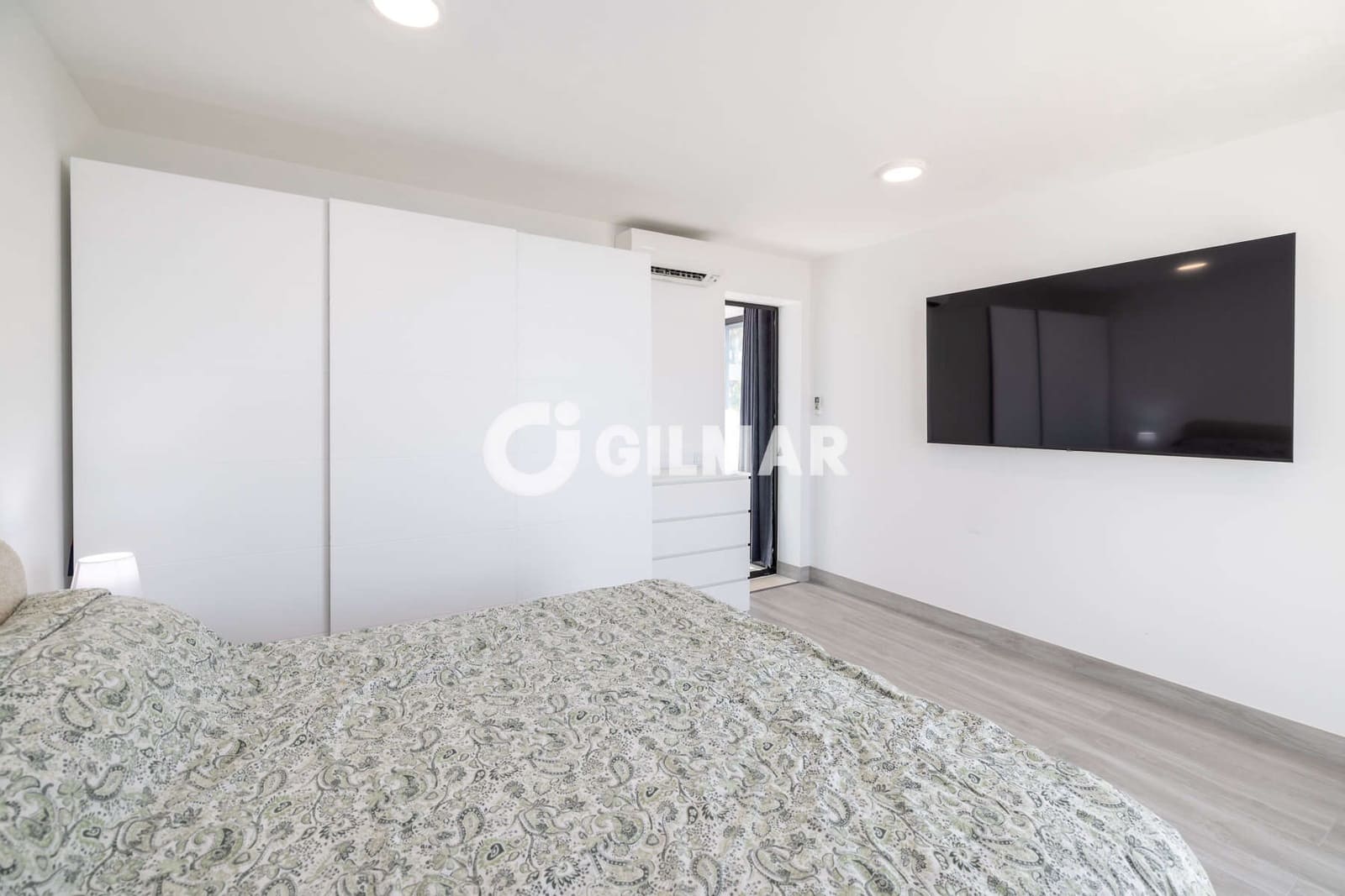 3 soverom Penthouse til salgs i Estepona med svømmebasseng garasje - € 1 149 000 (Ref: 10051922)
