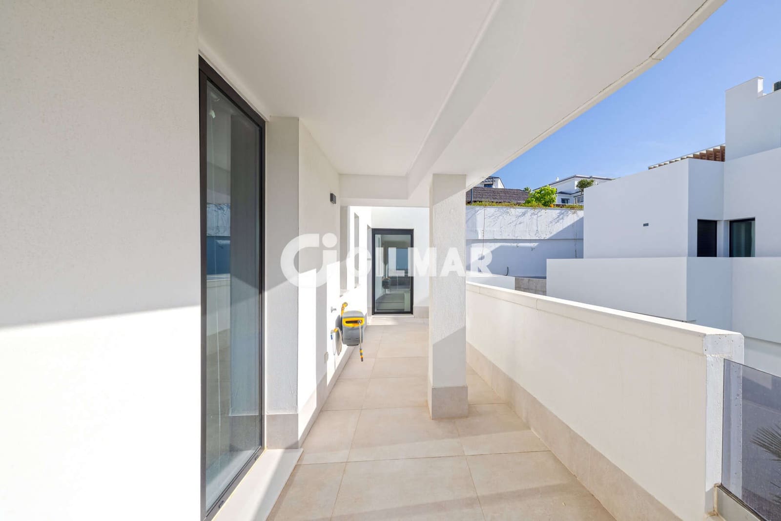 3 soverom Penthouse til salgs i Estepona med svømmebasseng garasje - € 1 149 000 (Ref: 10051922)