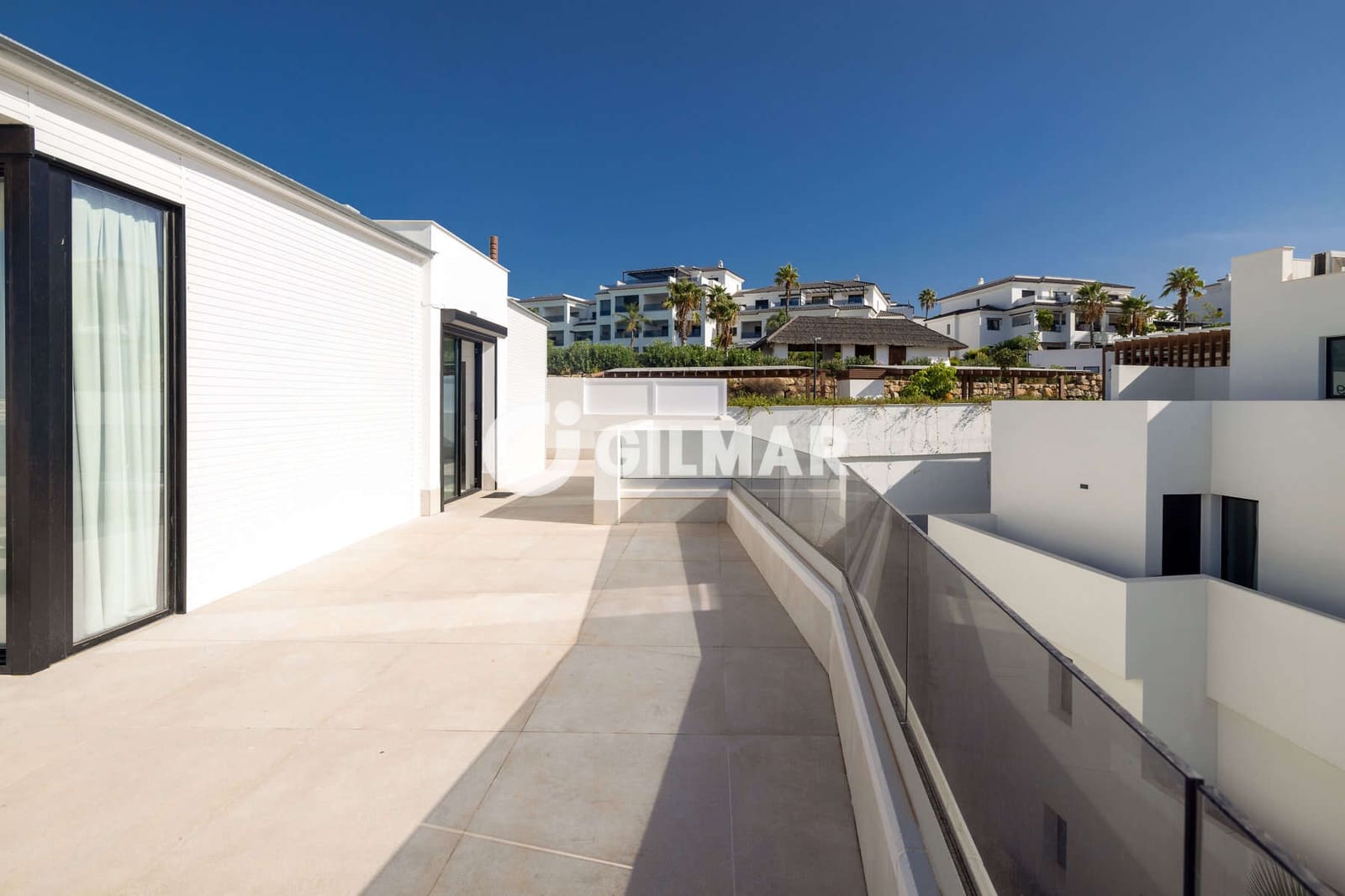 3 soverom Penthouse til salgs i Estepona med svømmebasseng garasje - € 1 149 000 (Ref: 10051922)