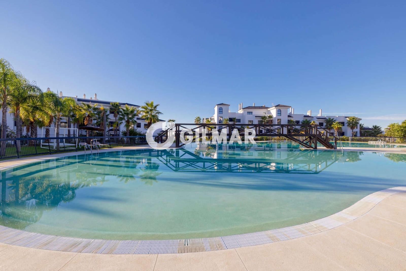 3 soverom Penthouse til salgs i Estepona med svømmebasseng garasje - € 1 149 000 (Ref: 10051922)