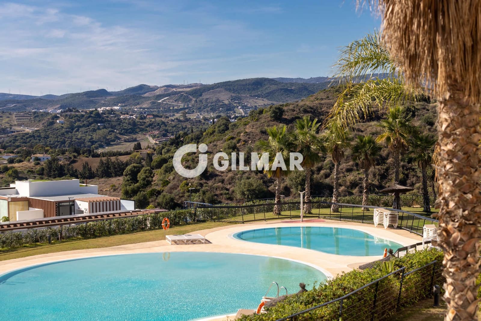 3 soverom Penthouse til salgs i Estepona med svømmebasseng garasje - € 1 149 000 (Ref: 10051922)