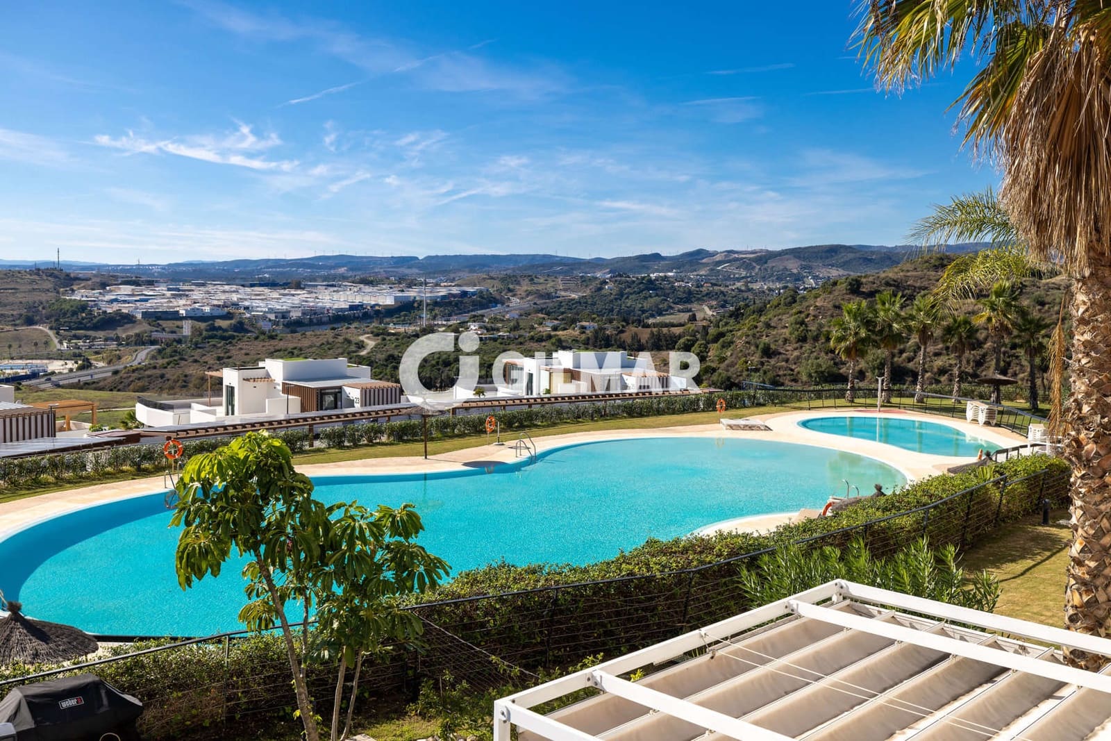 3 soverom Penthouse til salgs i Estepona med svømmebasseng garasje - € 1 149 000 (Ref: 10051922)