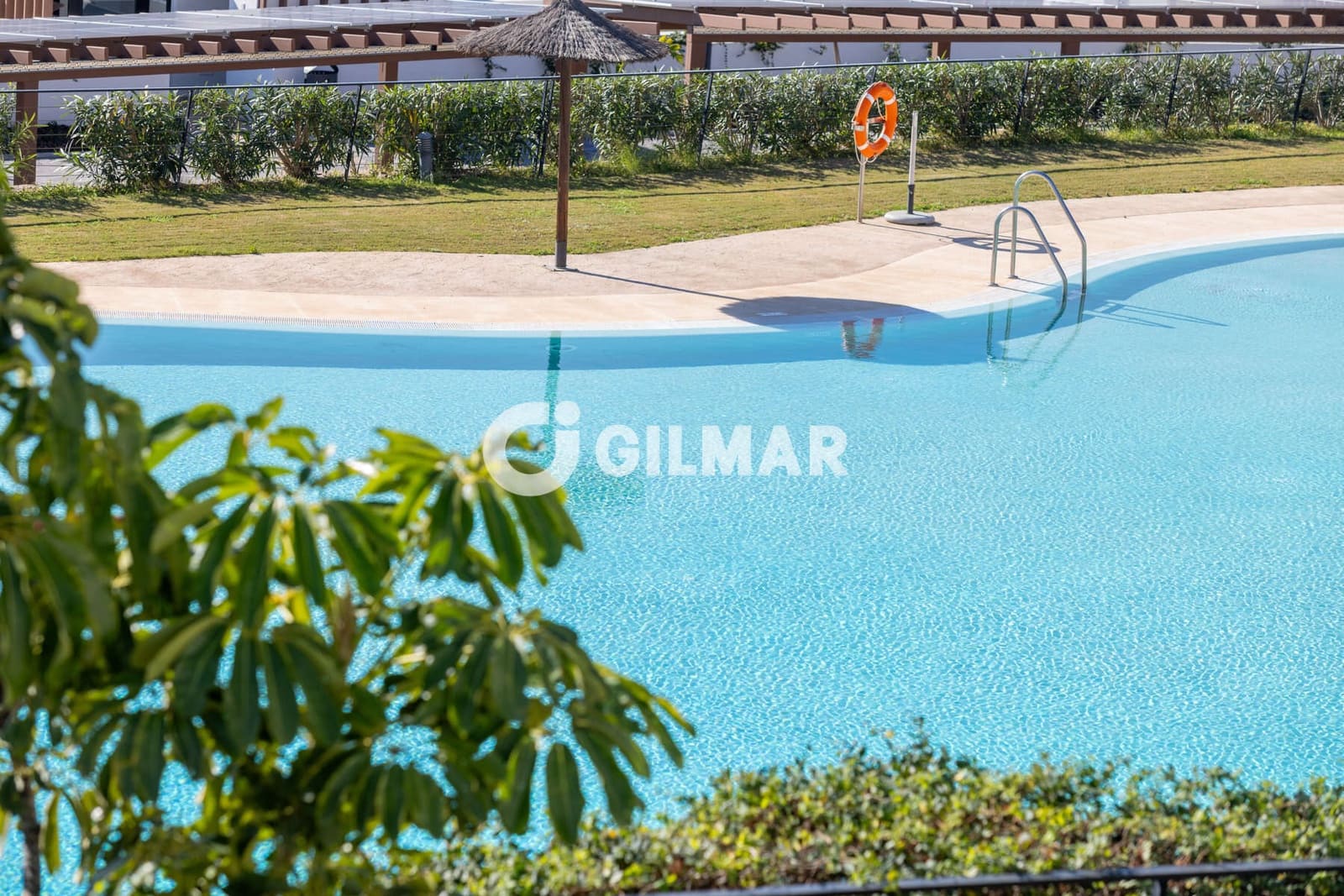 3 soverom Penthouse til salgs i Estepona med svømmebasseng garasje - € 1 149 000 (Ref: 10051922)
